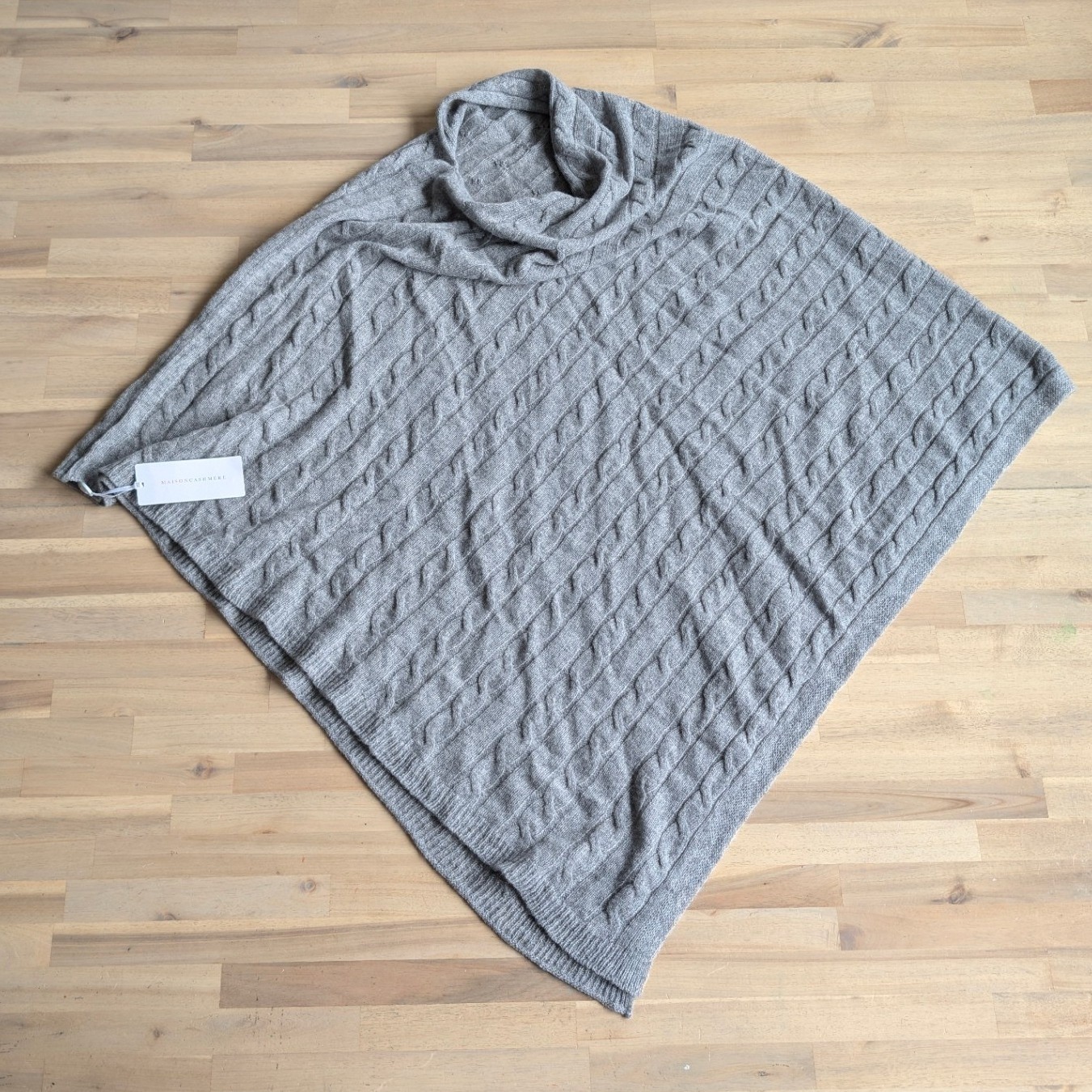 Maisoncashmere 100% Cashmere Cable Knit Grey Poncho Made In Italy Nwt